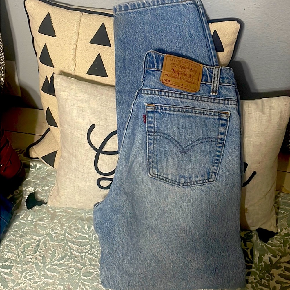 LEVIS 550 JEANS MEN’s    Original Riveted  SIZE 31/32